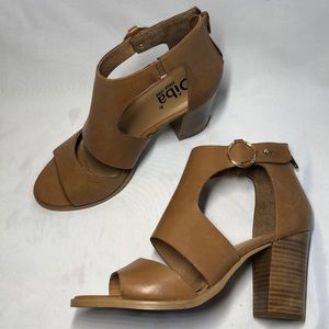 Diba Isabelle Leather peep toe heel shoe